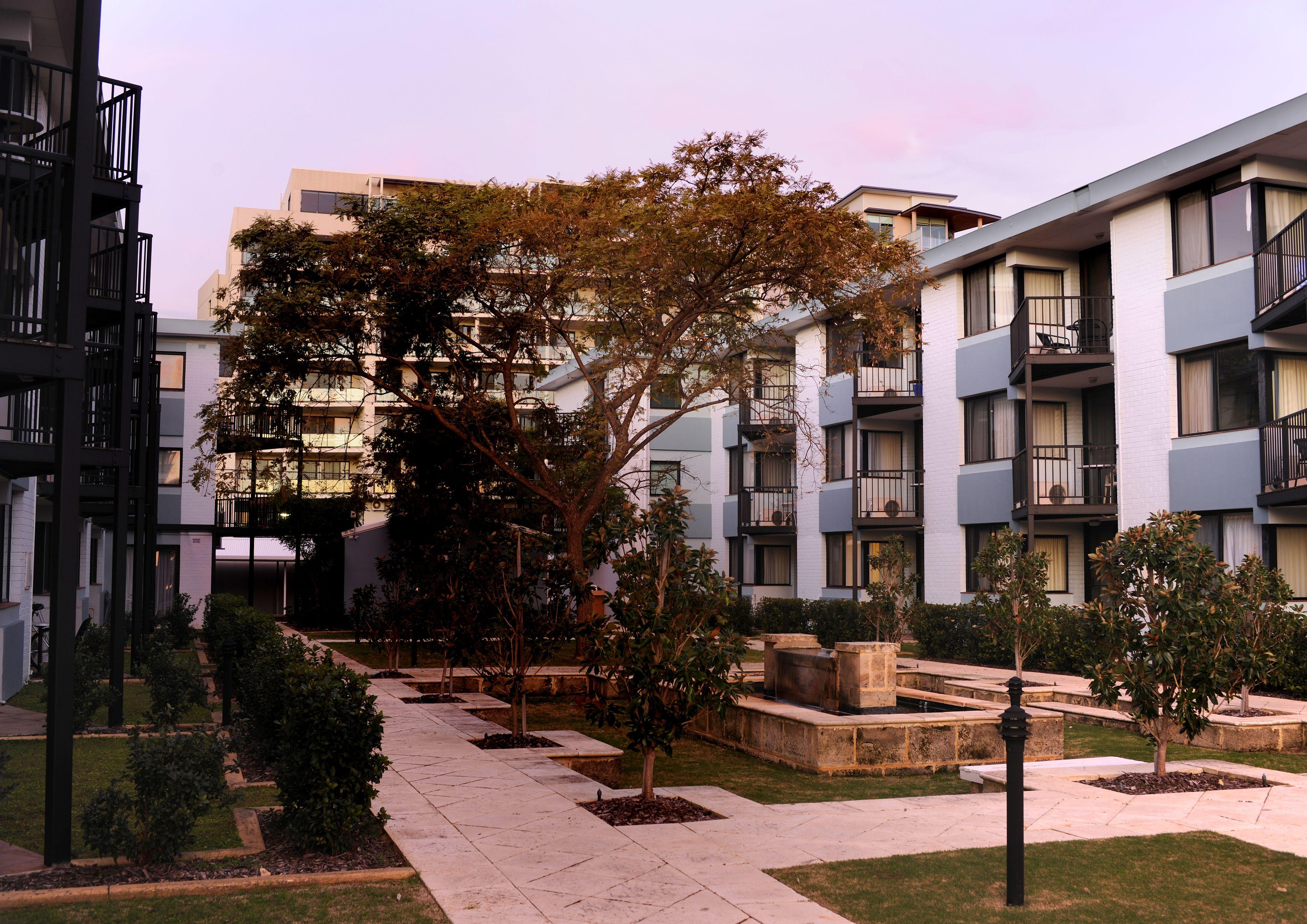 Lodestar Waterside Apartments — Photos 2